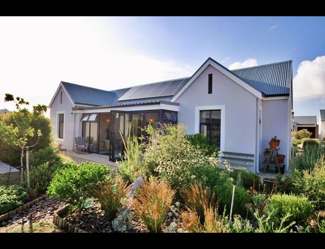 3 BEDROOM PROPERTY TO RENT IN STILBAAI-WES